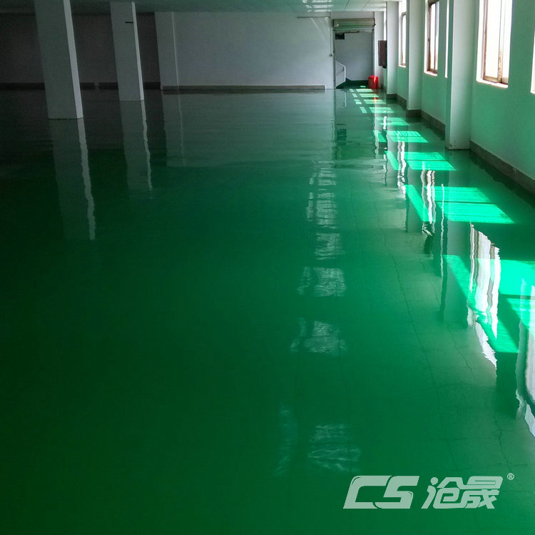 滄晟地坪漆廠家是怎么處理環(huán)氧地坪出現(xiàn)裂縫問題的呢？