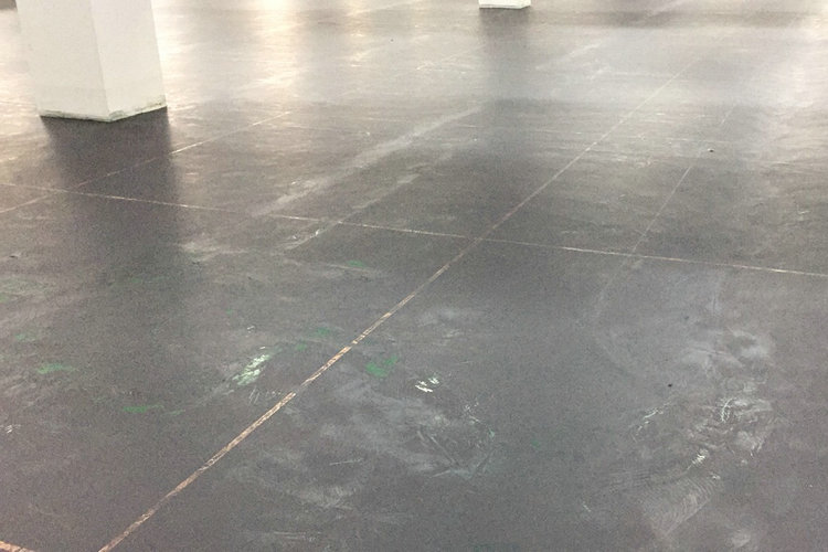 防靜電地坪漆,福州防靜電地坪工程_防靜電地坪漆廠家滄晟:靜電對人體的危險有哪些？